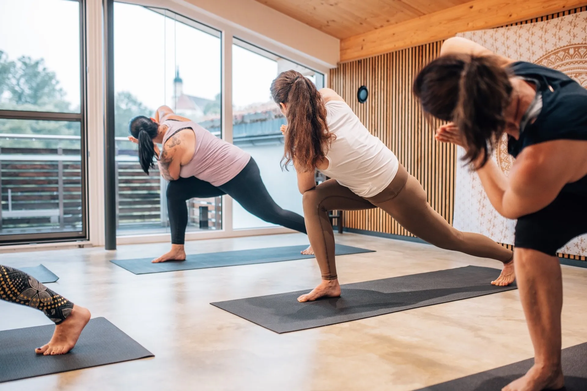 Hatha Vinyasa Yoga – 11er Block Donnerstag